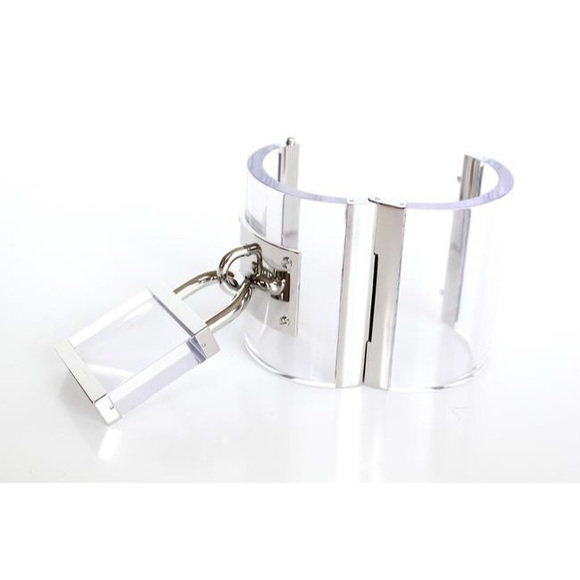 EUC MICHEAL KORS Runway Lucite Padlock Cuff - Picture 4 of 6